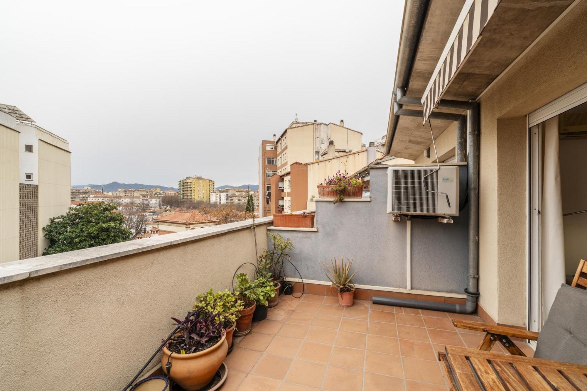 Apartamento Con Dos Grandes Terrazas En Gerona Exterior foto