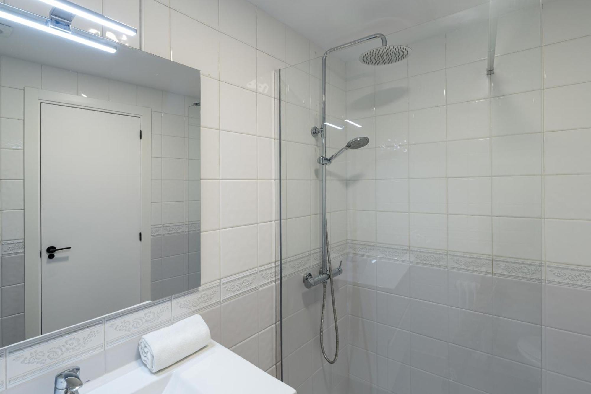 Apartamento Con Dos Grandes Terrazas En Gerona Exterior foto